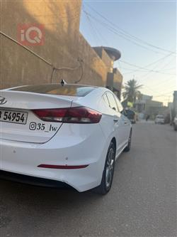 هیوندای ئەلەنترا